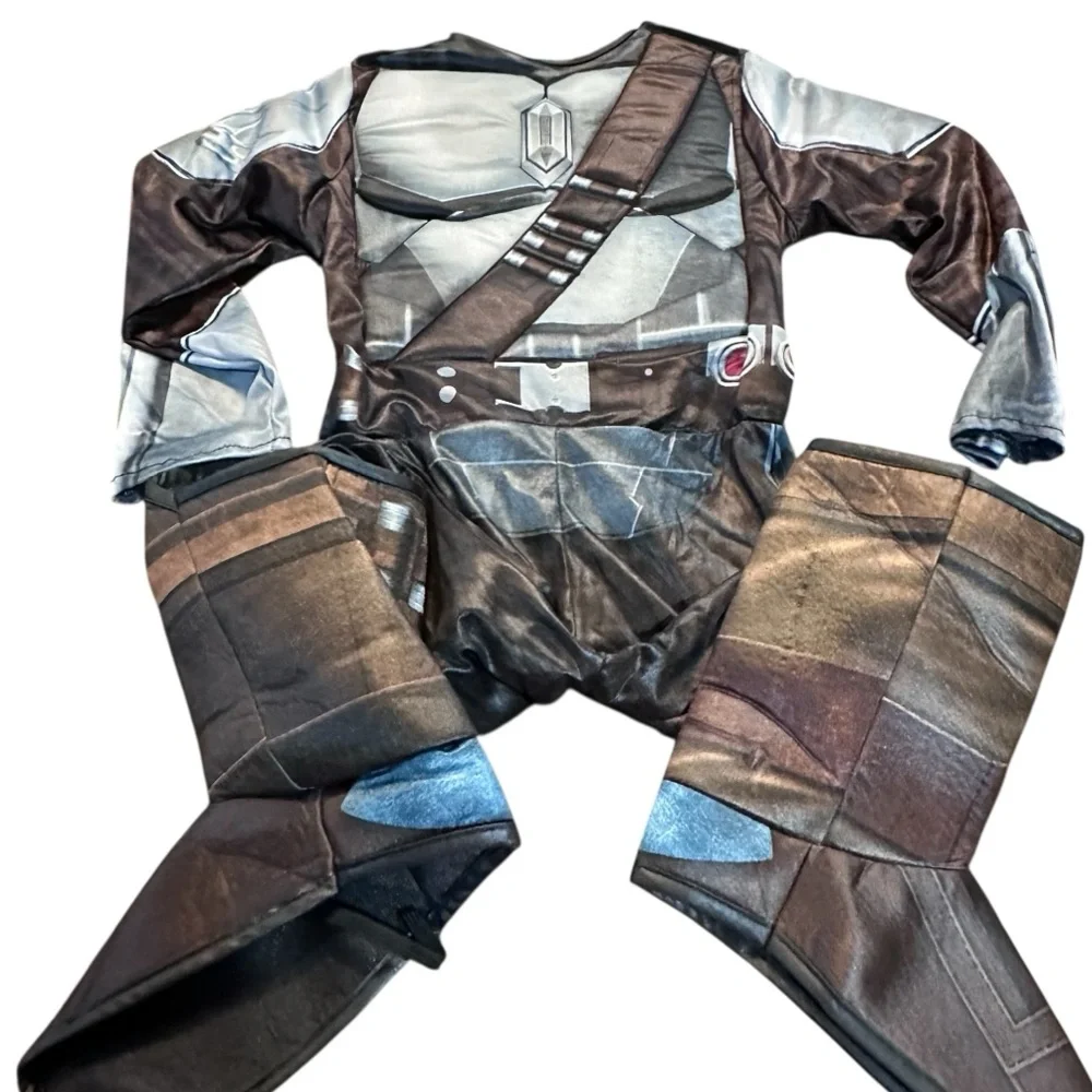 Star Wars Mandalorian child’s Costume - Brown and‎ Silver Size Small 5 6 NWT